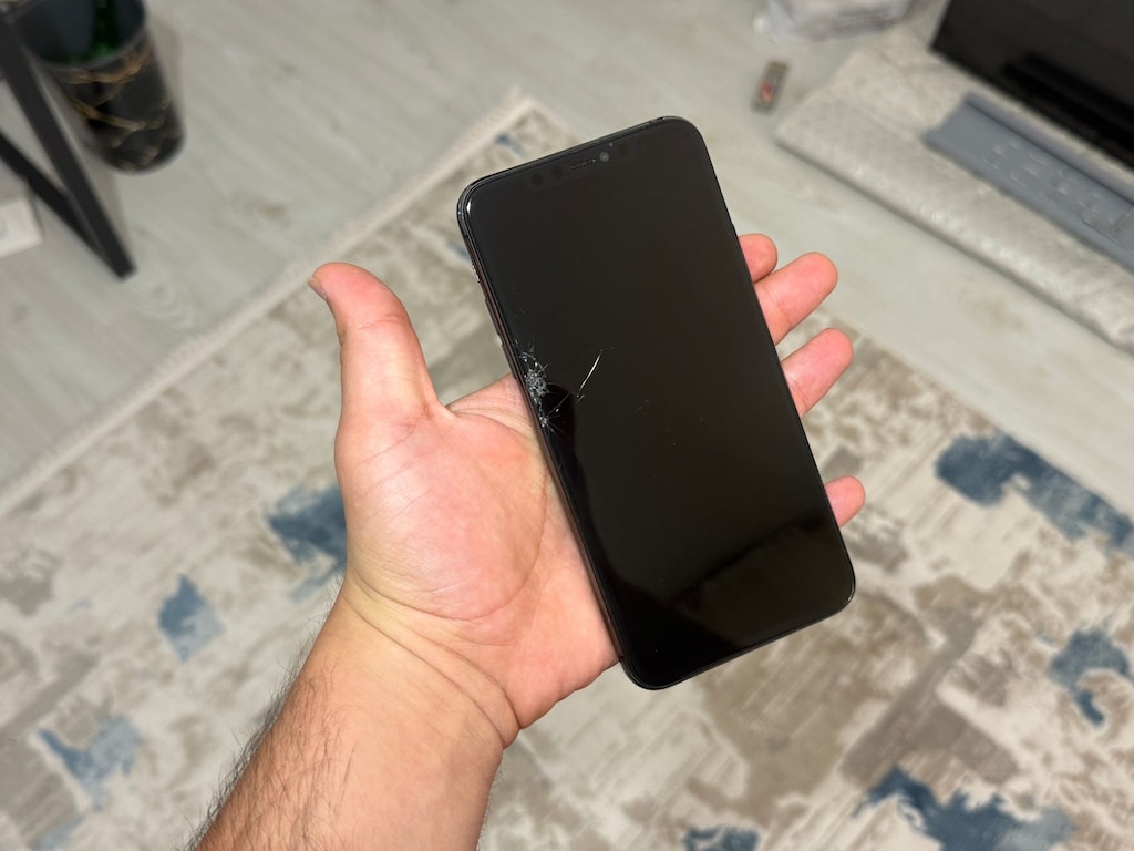 iPhone 11 Pro Max Yan Sanayi Çıkma Ekran