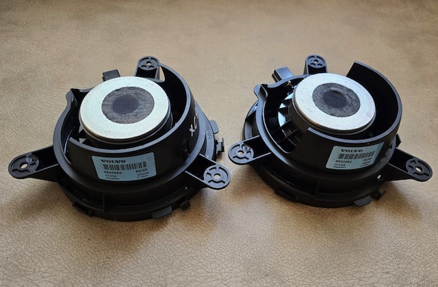 VOLVO XC90 (2003-2014) ARKA KAPI HOPARLÖRLERİ TAKIM (8633664) - 3