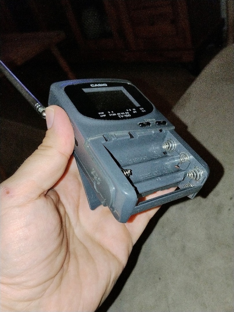 Casio TV-100 Cep televizyonu - 3