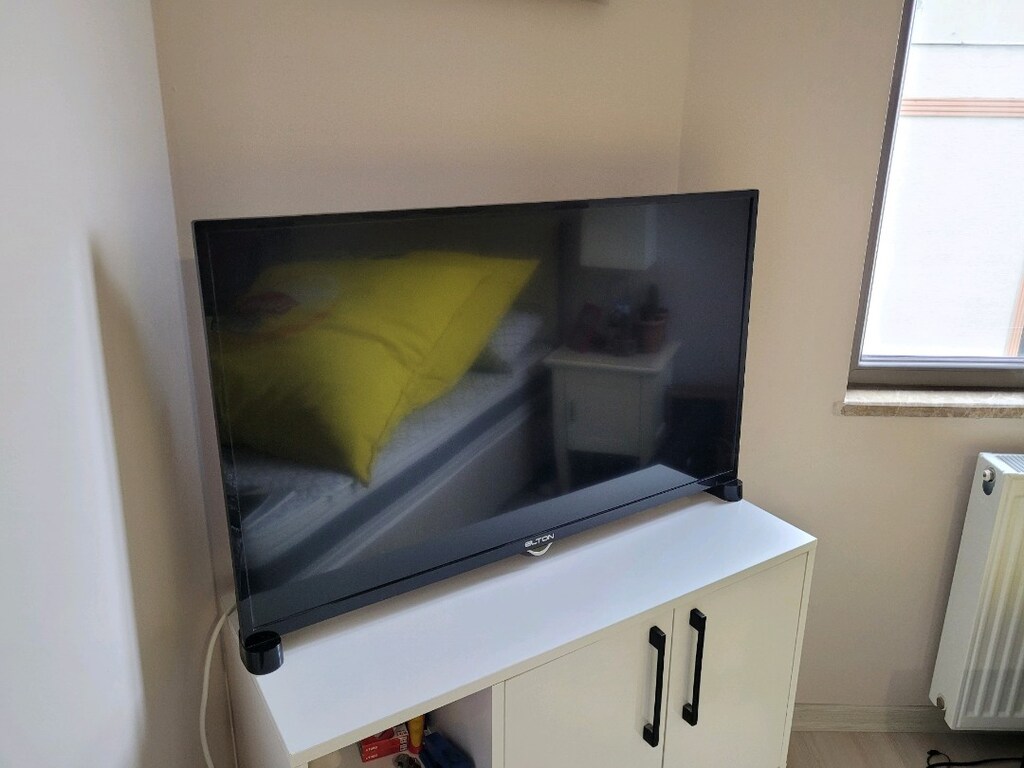 ELTON 40 SMART TV FUlL HD - 2