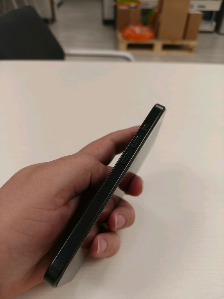 15 Pro 256 GB - 5