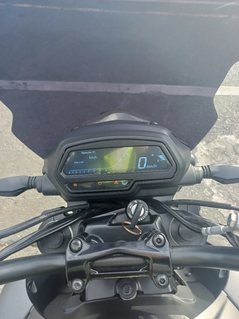 2021 Model 13.500 km Dominar 400 - 8