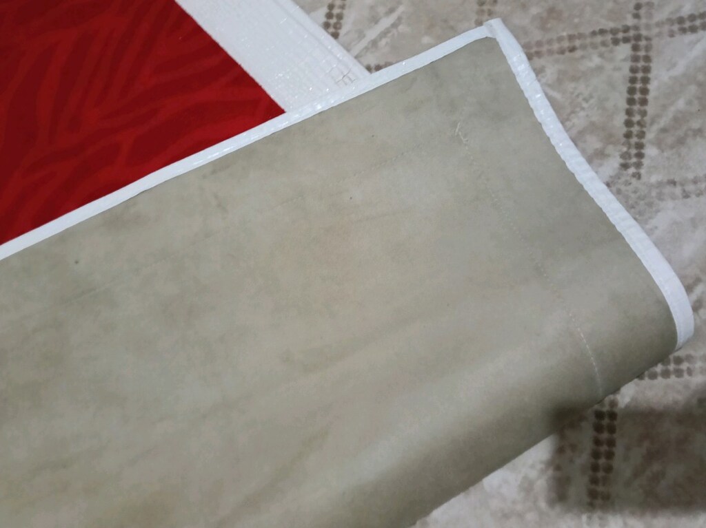 kırmızı kenarları derı altı süet görünümlü yoluk halı - 2