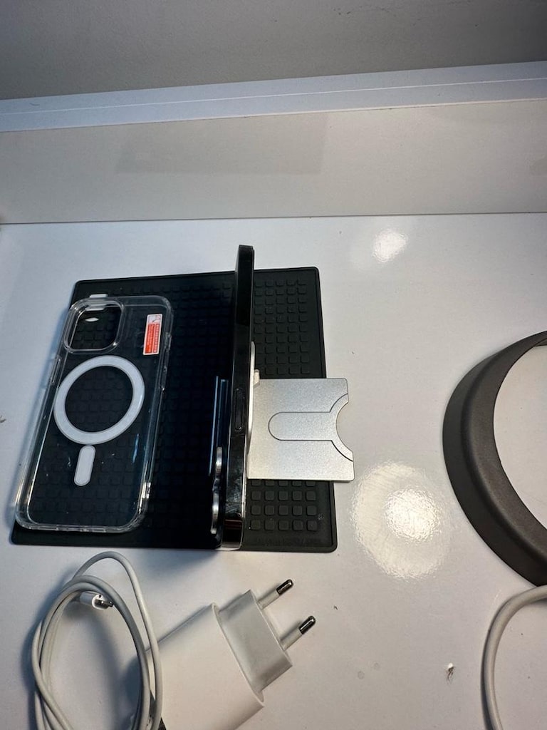 İPHONE 13 PRO - 2
