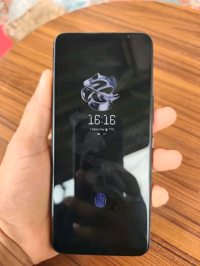 Asus rog phone 7 - 6