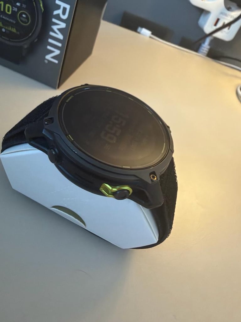 Garmin Enduro 3 Emsalsiz temizlikte - 6