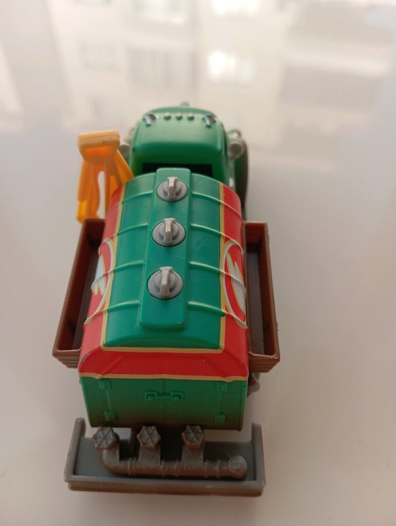 Mattel Disney Uçaklar (Planes) - Chug Yakıt Tankeri (Diecast) - 2