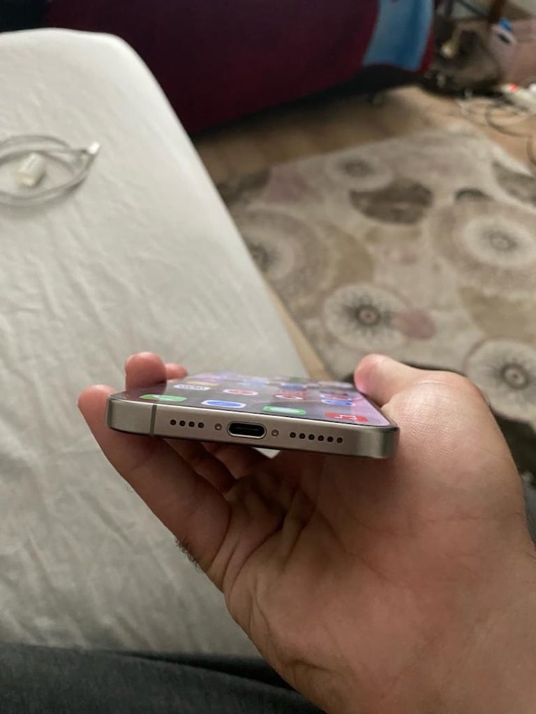 İPHONE 15 Pro Max 256 Gb YD - 2