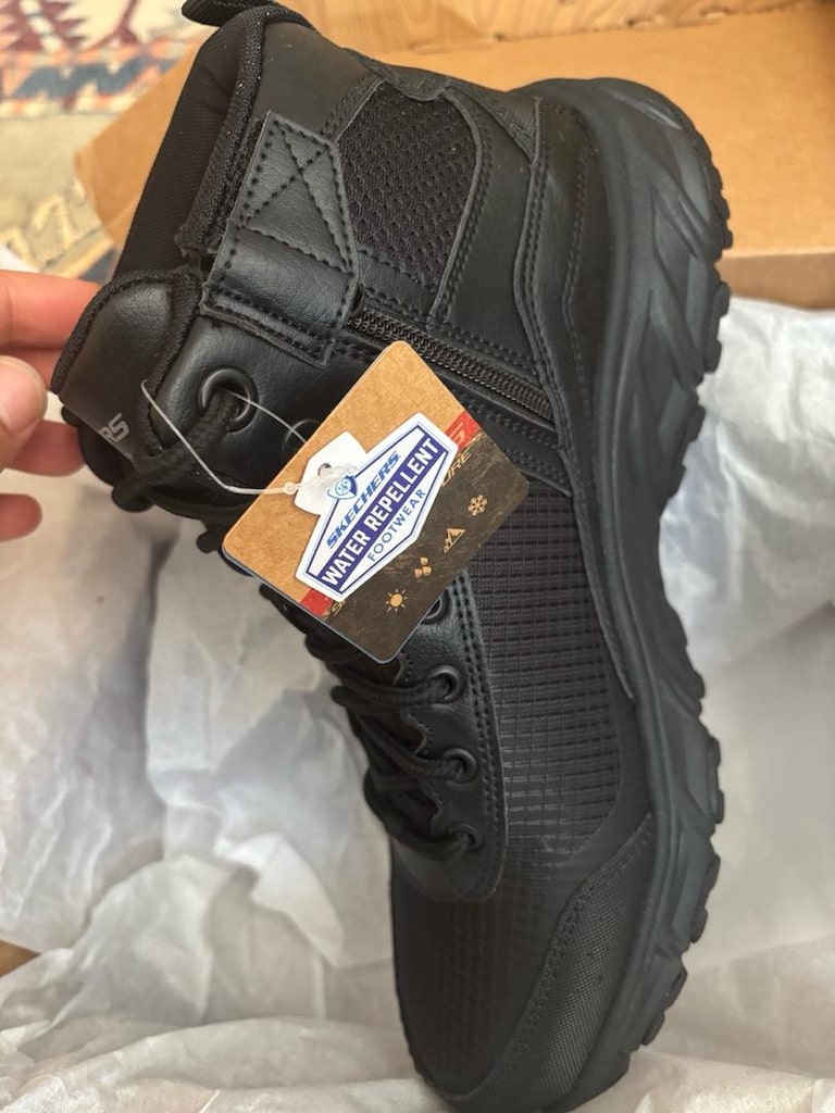 skechers