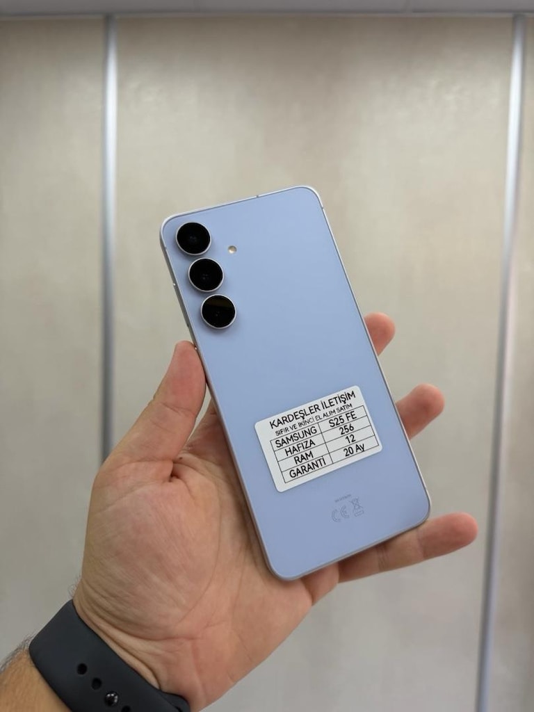 Samsung S25 FE - 2