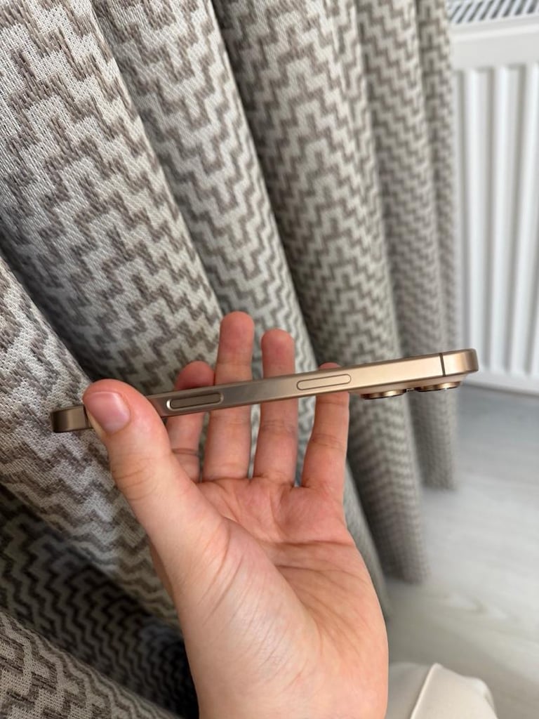 İPHONE 16 Pro - 4