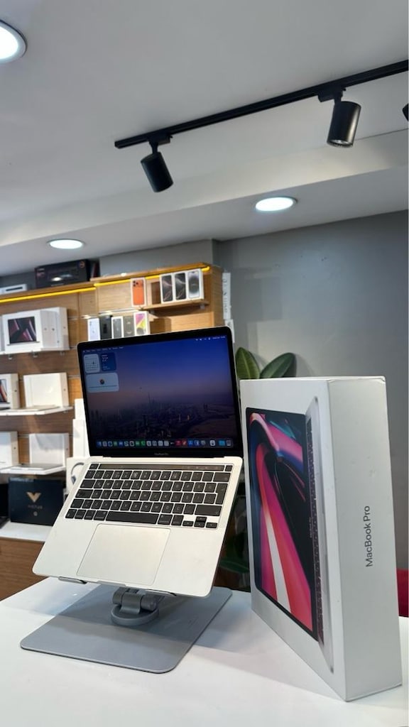 MacBook Pro M2 13” 8 GB RAM 512 GB SSD PİL DEVRİ : 9 HATASIZ GARANTİLİ - 3