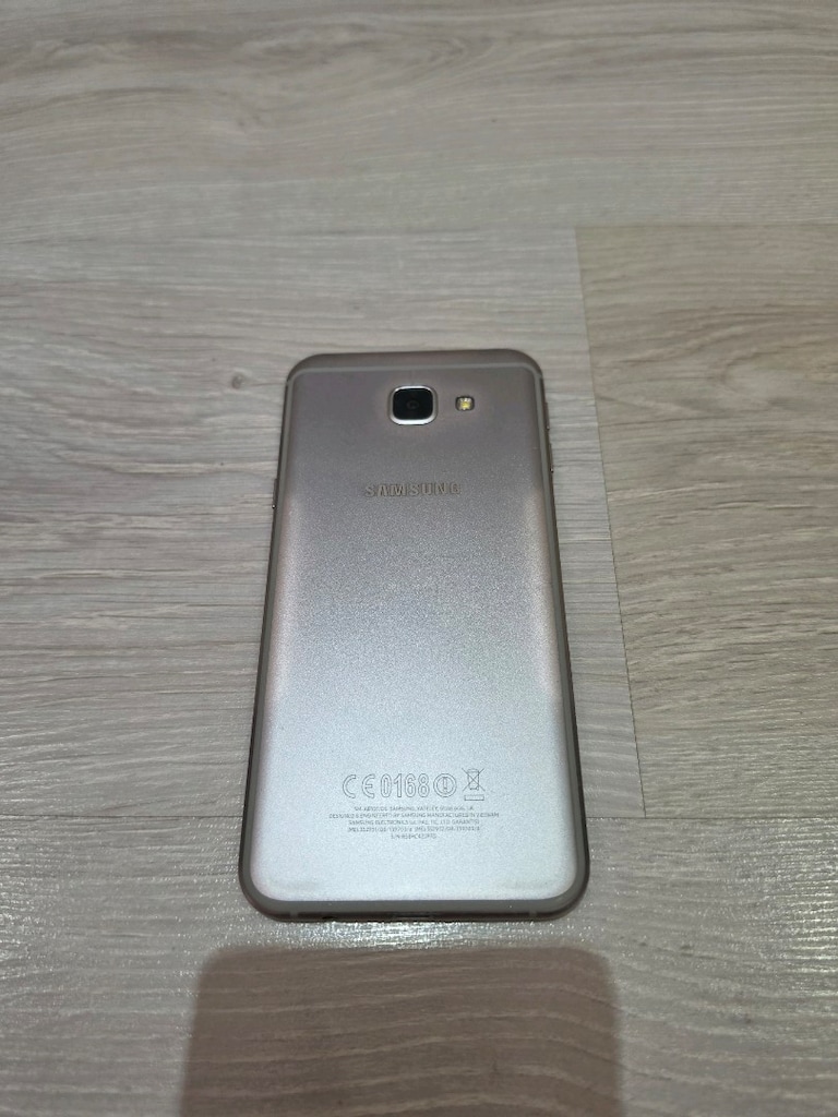 Samung A8 2016 - 3