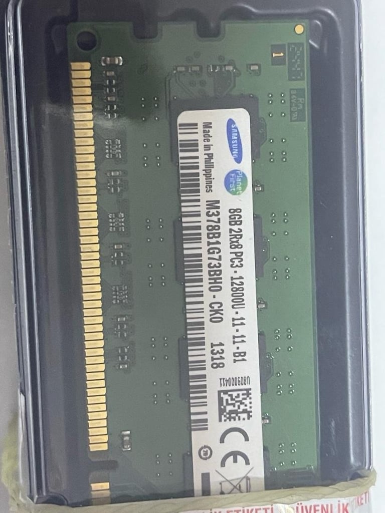 Samsung 8 GB DDR3 1600 Mhz(12800) RAM - 3