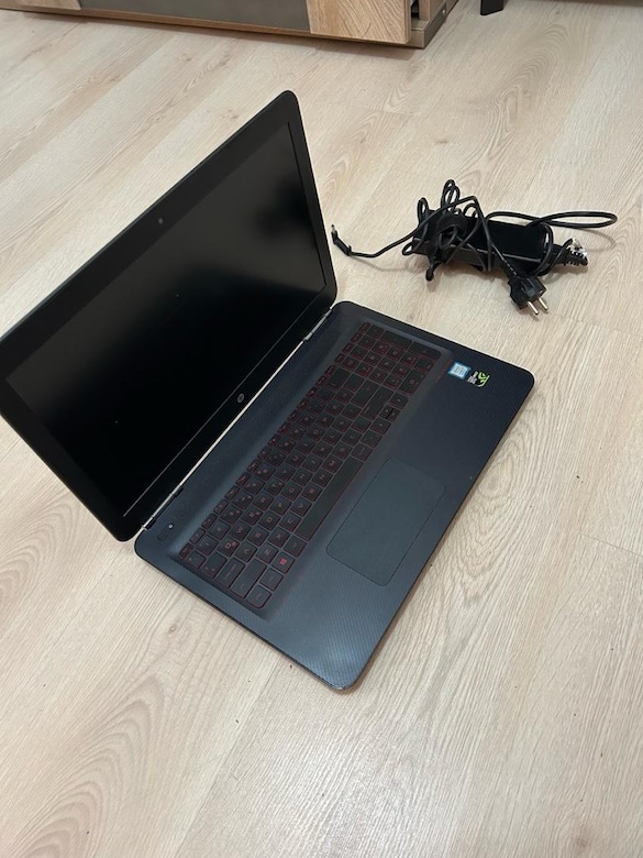 SATILIK SAĞLAM İÇ DONANIMLI HP OMEN - 2