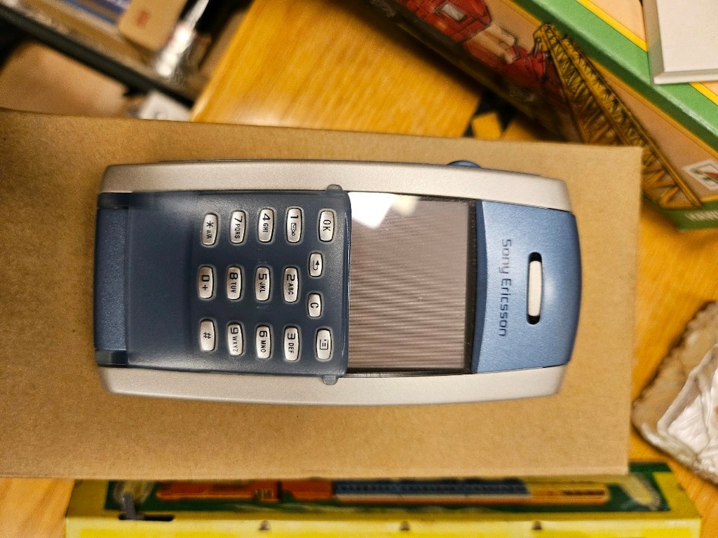 ANTİKA CEP TELEFONU KOLEKSİYONU - 8