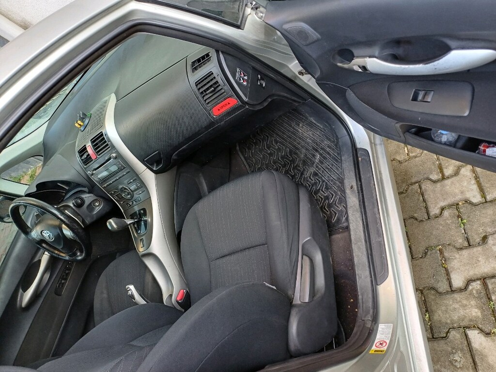 auris 2010 1.4.4D Otomatik - 12