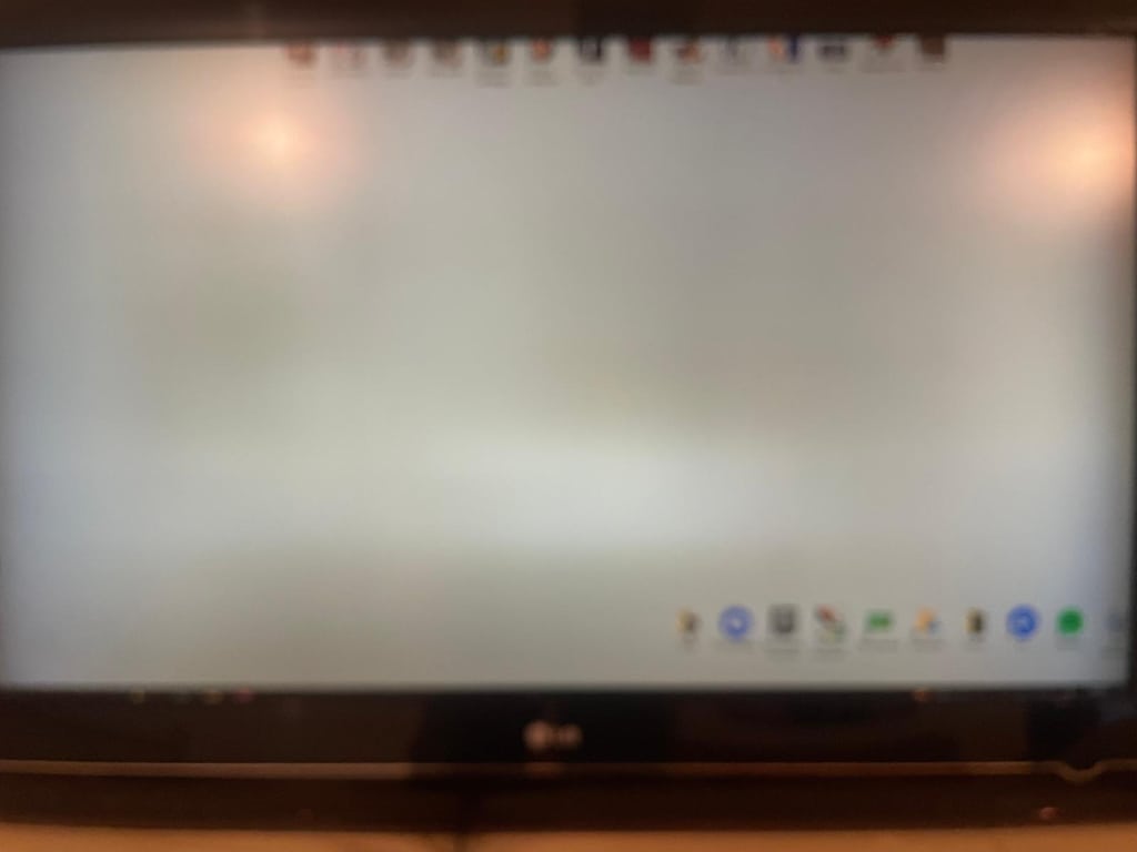 LG 427000 42″ FULL HD LCD TV - 5