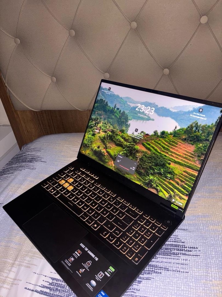 Tertemiz sıfır ayarında Asus Tuf F16 (Mouse Hediyeli)