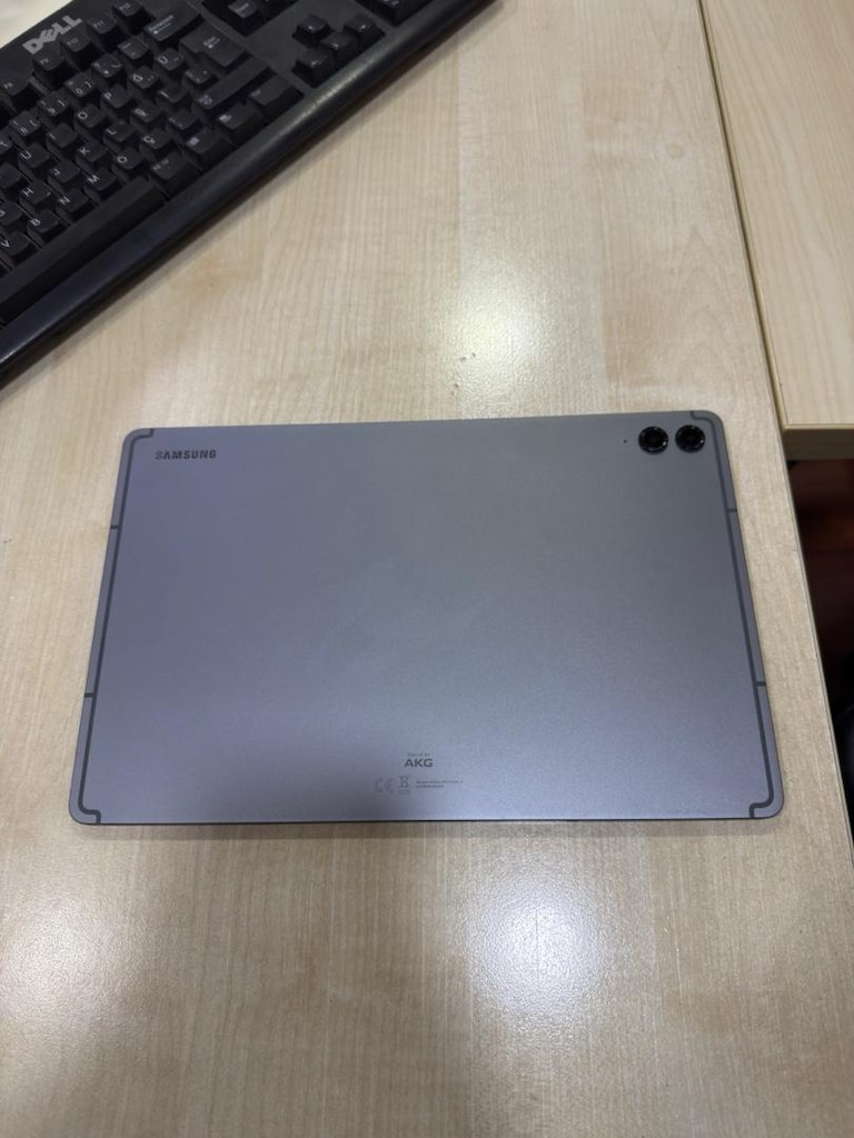Samsung S9 FE+ Tablet - 2