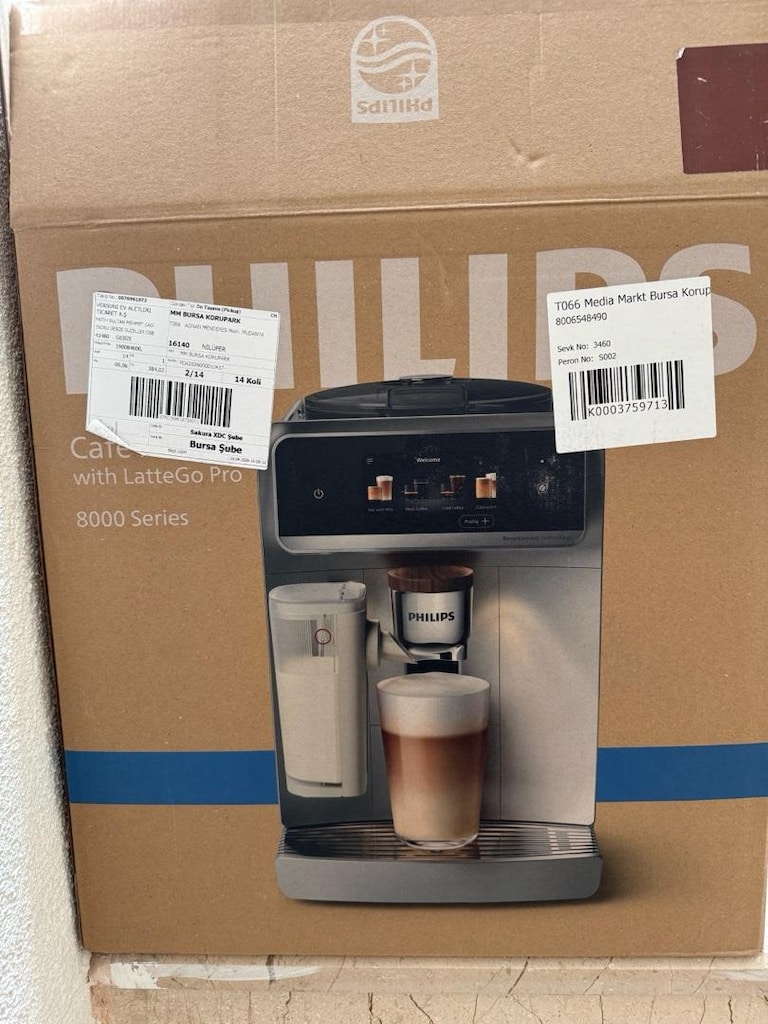 PHILIPS 8000 Serisi LatteGo Pro Café Aromis Kahve Makinesi - 2
