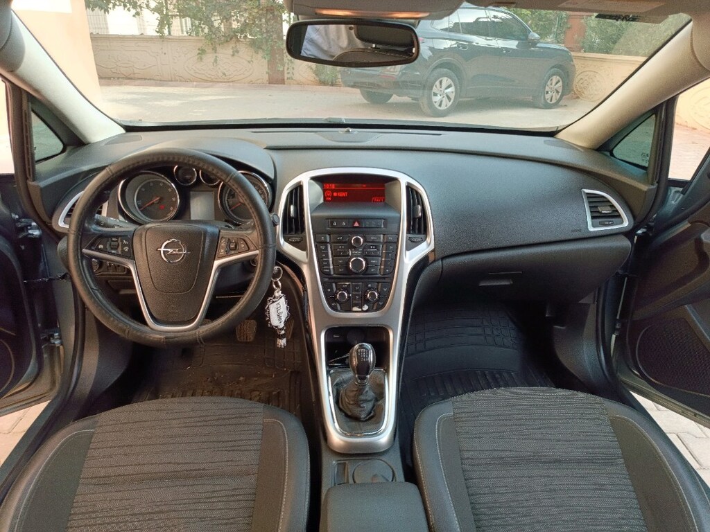 Opel Astra 2015 model sedan 1.6 CDTI 136 beygir sport paket dizel - 14