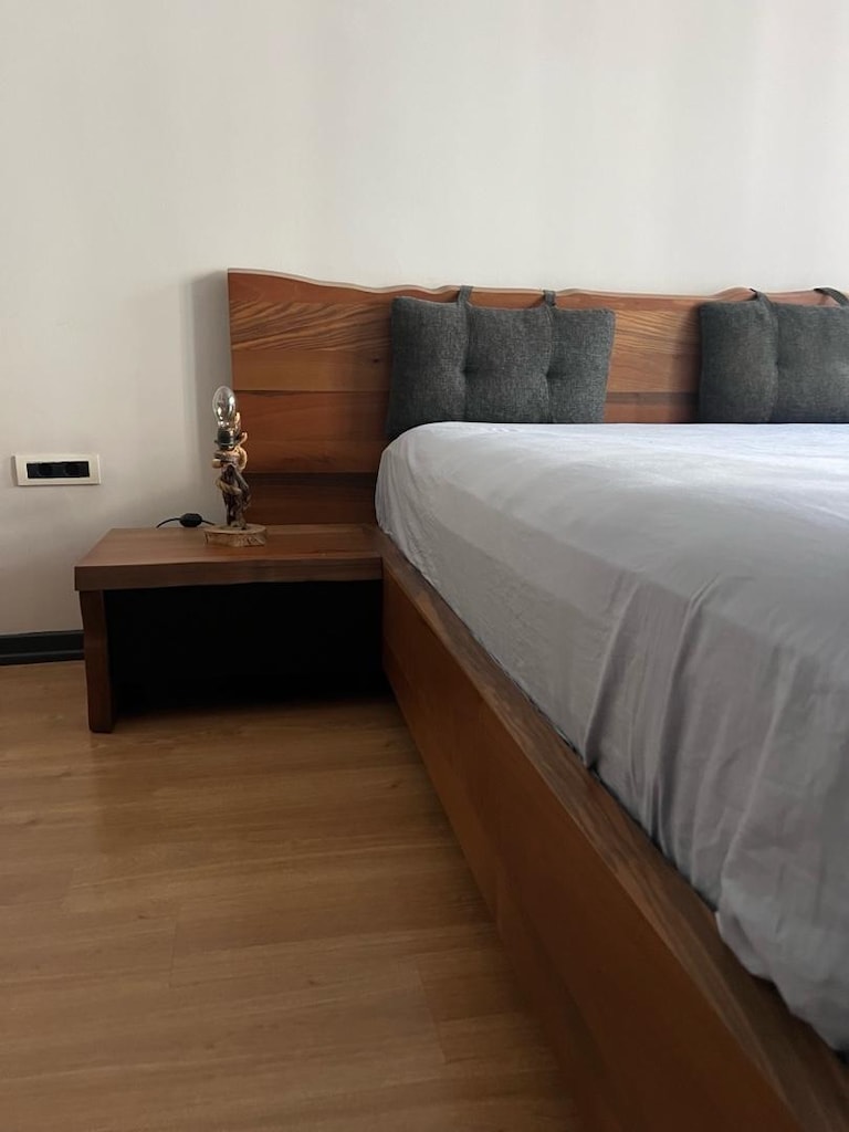 Yatak odası takım 7 parça - ahşap ceviz kaplama - yeni gibi - 3