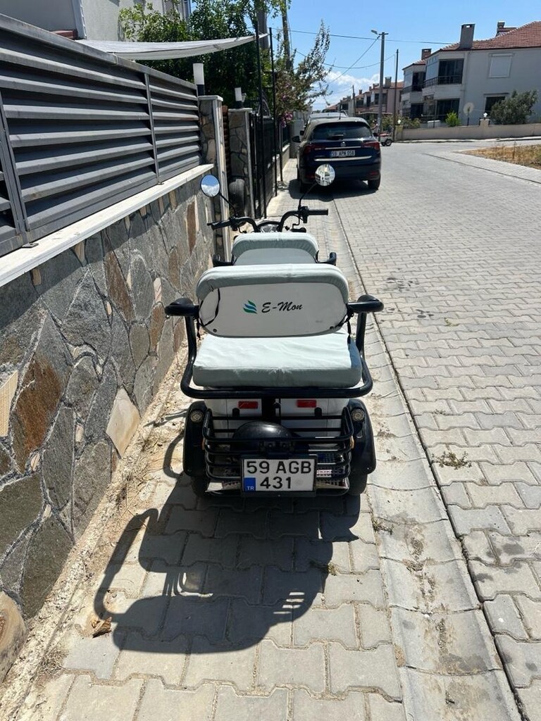 Motorlu bisiklet (üç tekerlekli) - 2