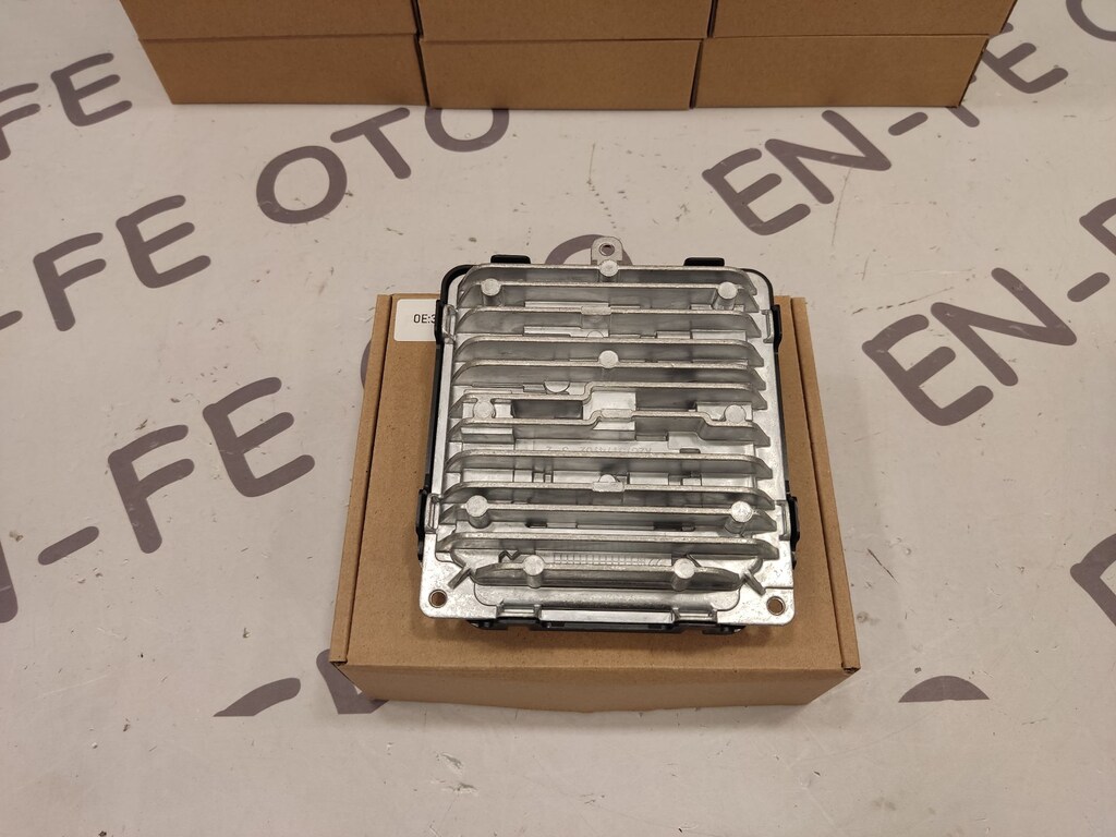 VOLVO XC90 XENON LED FAR BEYNİ 32365274 - 4