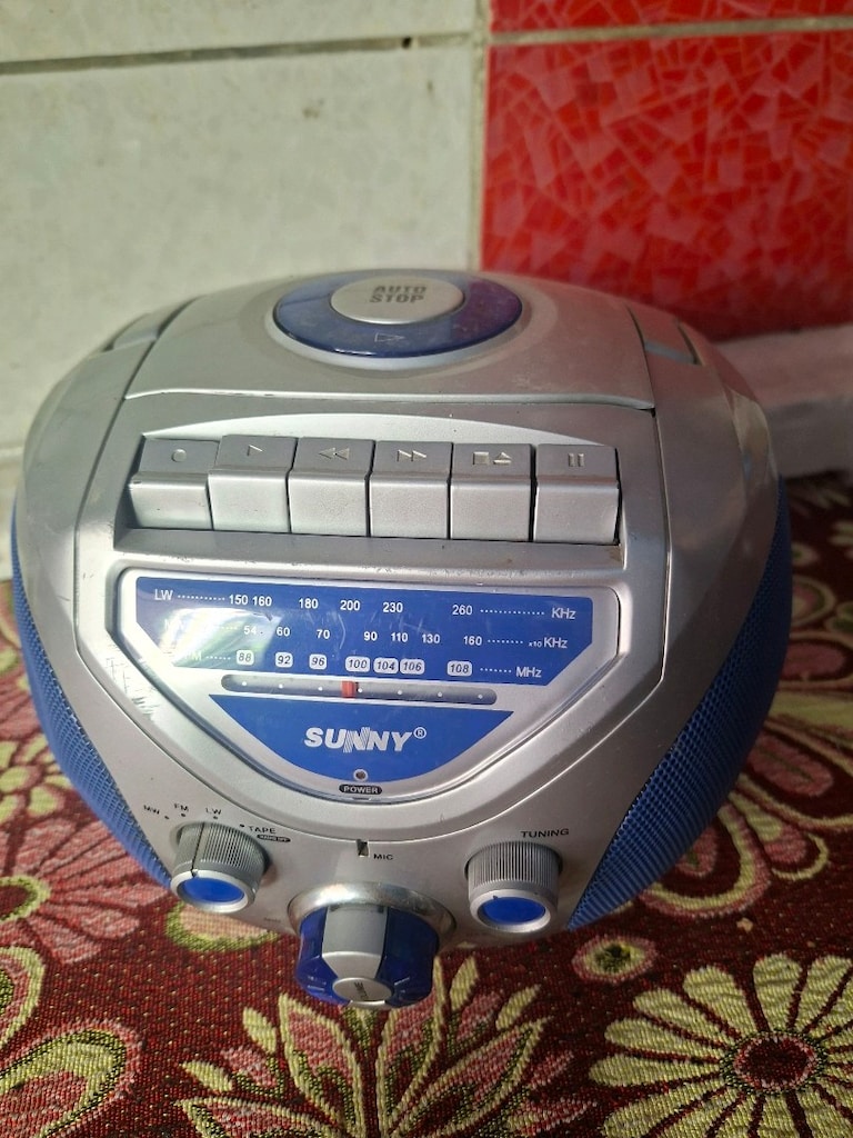 SUNNY RADYO KASET ÇALAR RADYO AUX ÇALIŞIYOR KASET LASTİKLERİ KOPUK - 2