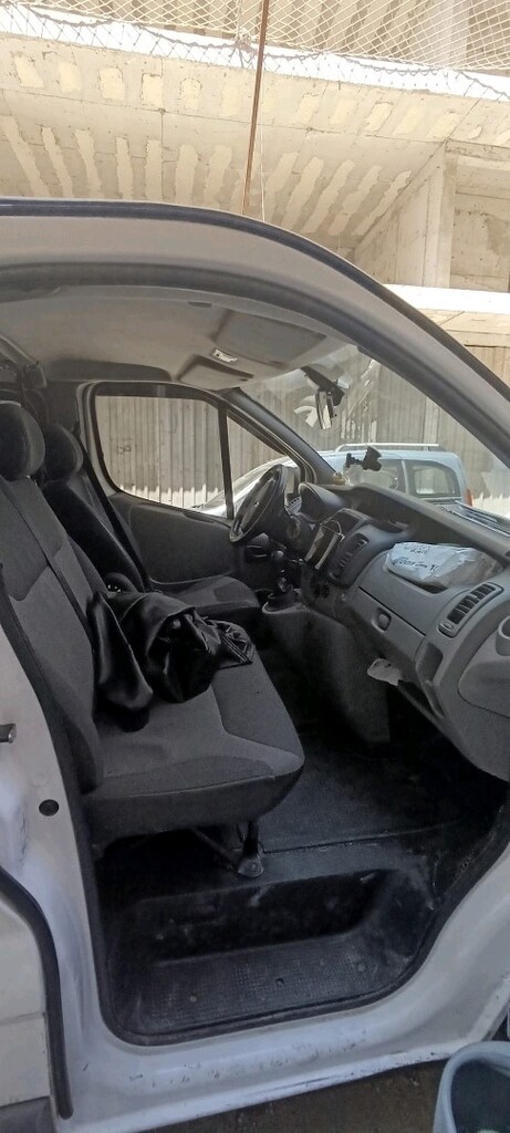 Renault trafic 2 2012 2 dCi motor - 4