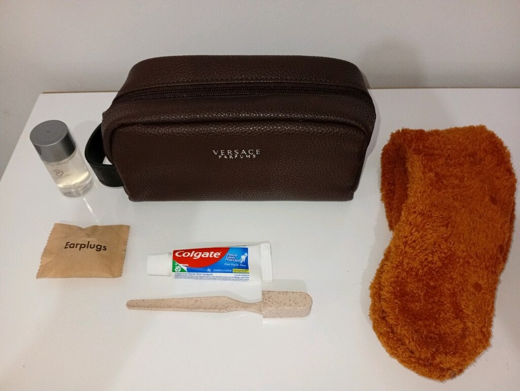 Versace Orijinal THY Business Class Yandan Tutmalı Çanta ve Ürünler - 2