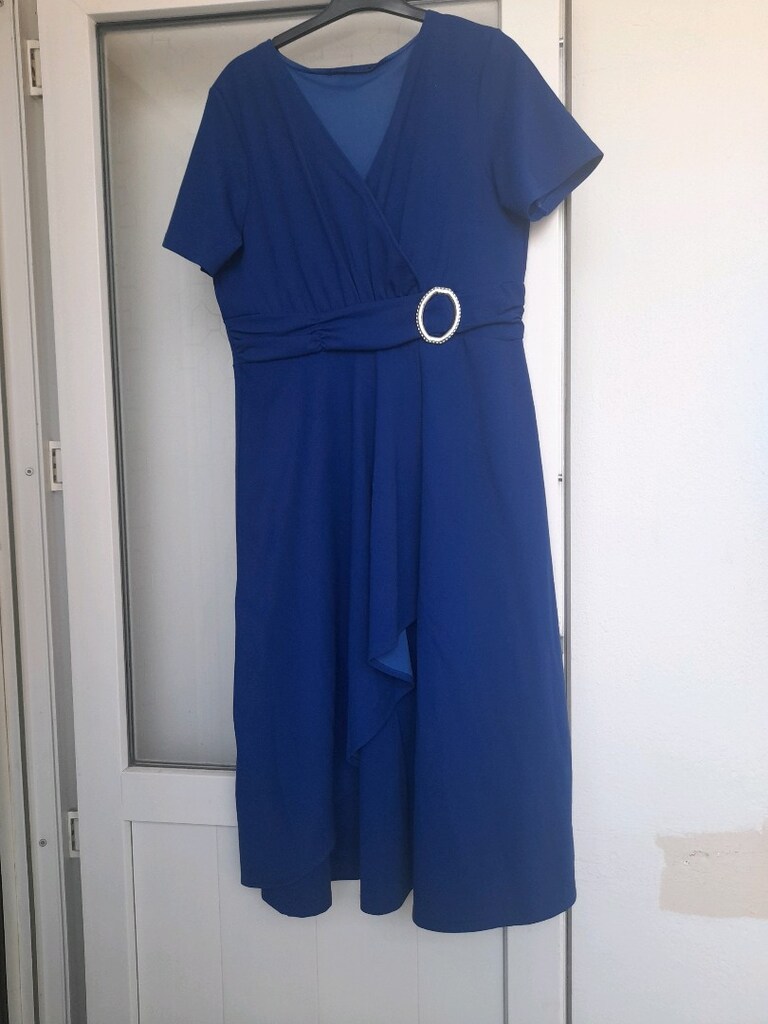 midi boy elbise her biri 200Liradır