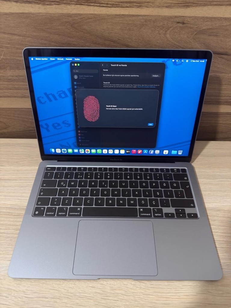 MacBook Air / M1 / 13 inç / 16 GB Ram / 256 GB Ssd - 4