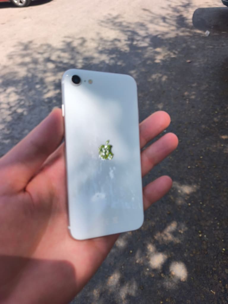 İPHONE SE 2. NESİL 64 GB - 2