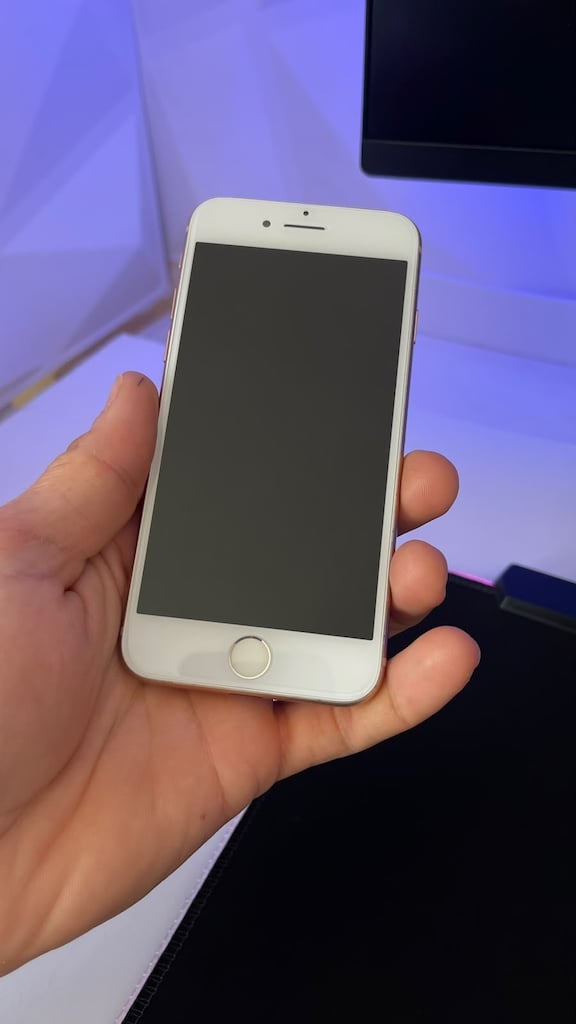 İphone 8 -64gb TR cihazı - 8