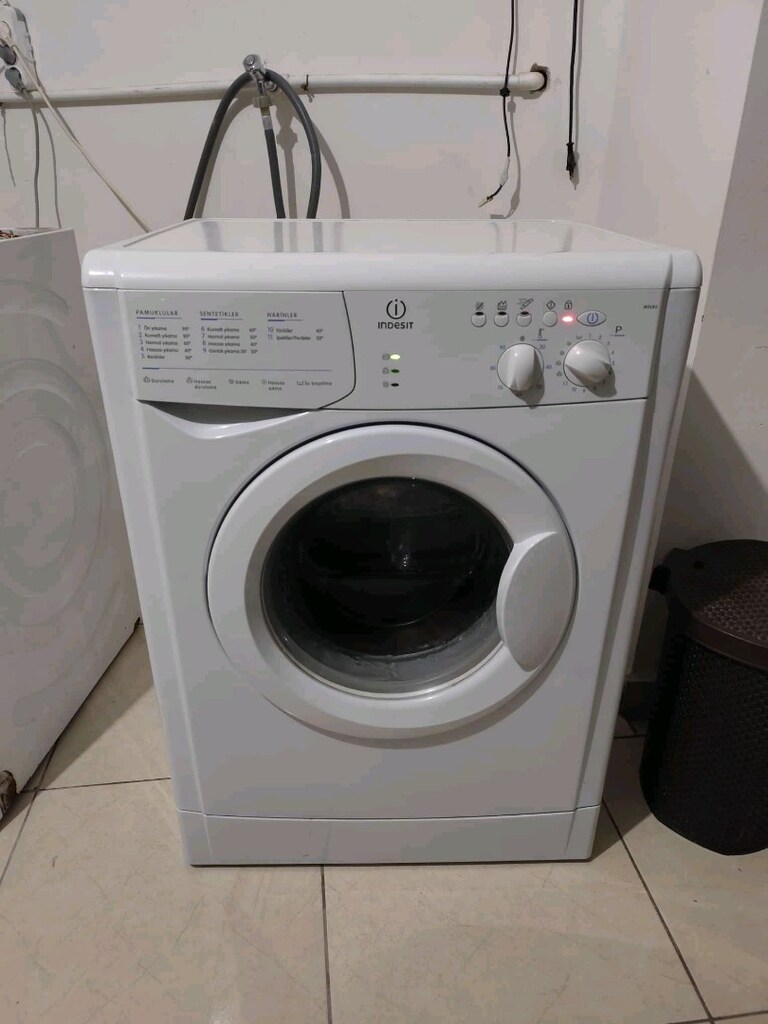 Indesit Çamaşır Makinesi 5 KG - 3