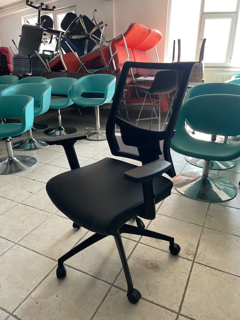 KLAS OFİS ÜSKÜDAR SIRT FİLELİ OTURMA YERİ DERİ ÇALIŞMA KOLTUĞU - 4