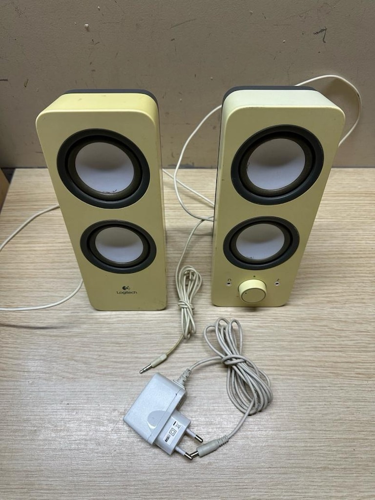 LOGİTECH Z200 AKTİF 1+1 PC TELEFON CD ÇALAR VS. 3,5mm. jacklı 10 watt - 3