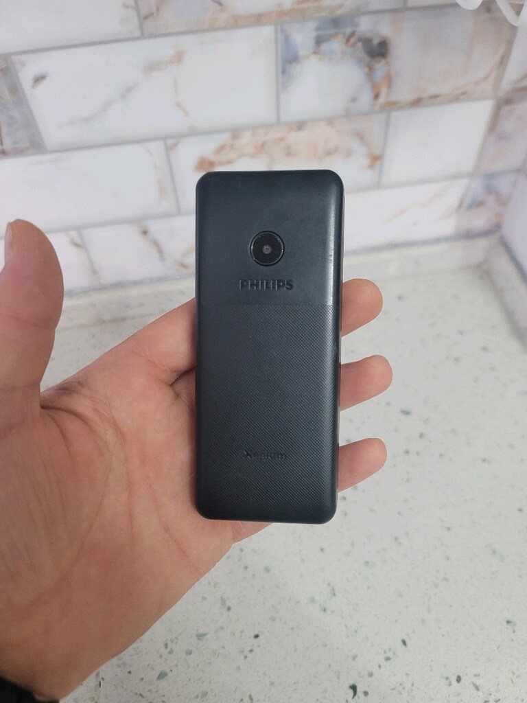 Philips xenium e168 - 2