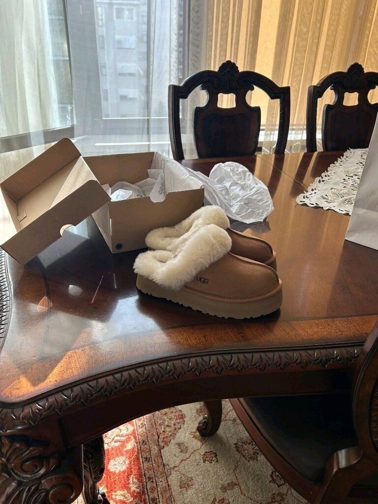 UGG Terlik — görsel 3/6