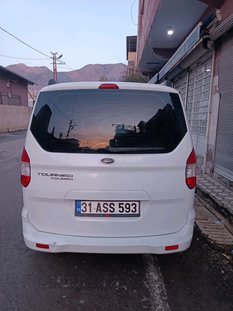 Ford courier - 6