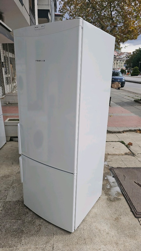 TEKNİK SERVİSTEN PROFİLO BUZDOLABI - 2