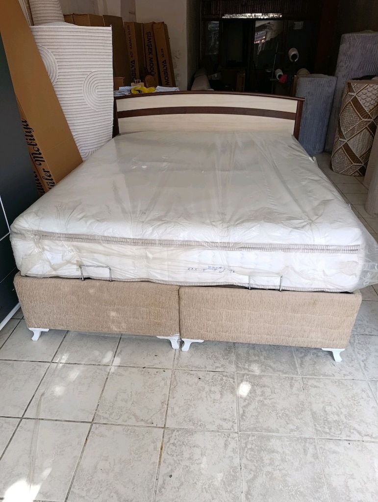 Çift Kişilik Baza Başlık Yatak Temiz - 4