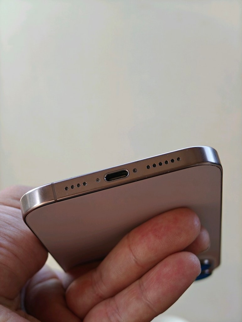 iPhone 16 pro max - 5