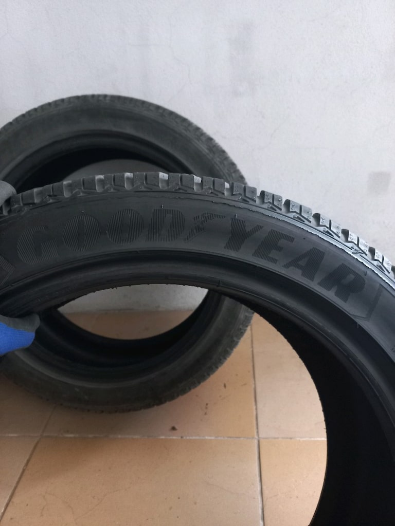 225 45 R17 94V GOODYEAR 2021 4'LÜ TAKIM KIŞ LASTİĞİ - 4