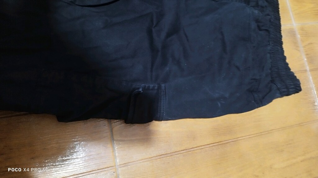 #Mavi Jeans kargo pantolon.Bel üstte az renk solması..Eni çekilince 43 - 9