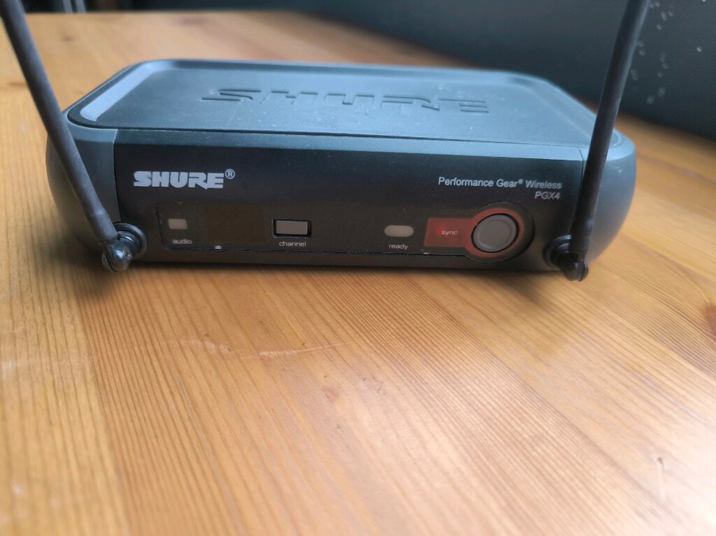 Shure PGX4 L5 El Tipi Kablosuz Mikrofon Sistemi PGX Alıcı 644-662MHz - 4