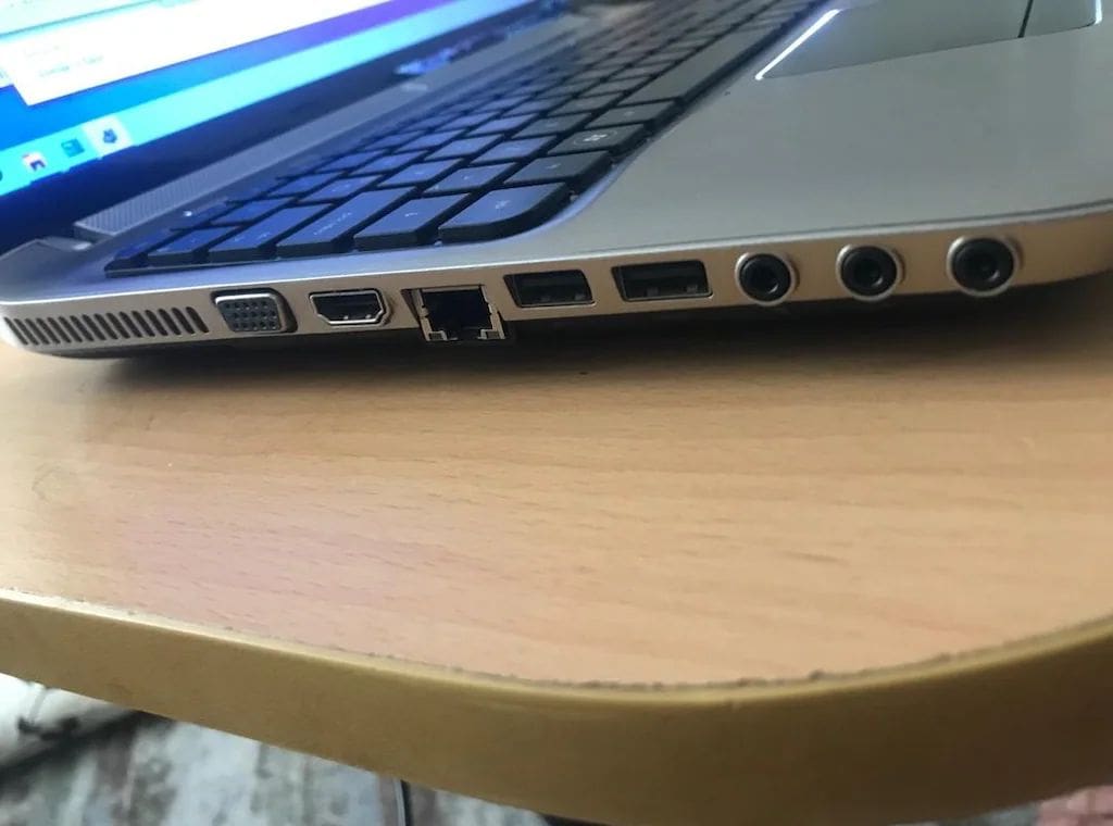 TERTEMİZ HATASIZ 8 ÇEKİRDEKLİ ÇİFT EKRAN KARTLI NOTEBOOK LAPTOP - 4