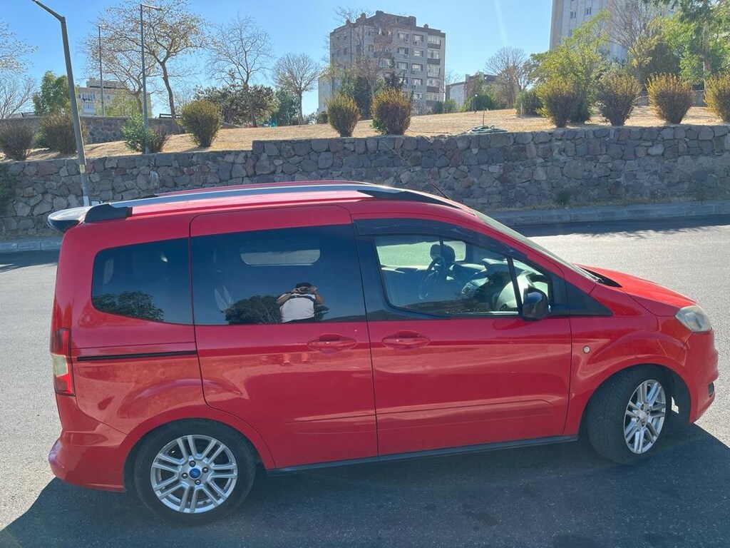 Ford Courier 1.6 titanyum - 4
